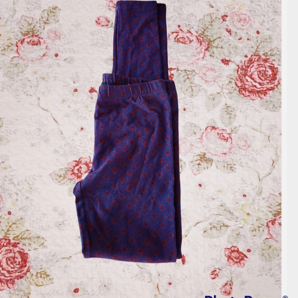 2/$20•NWOT- Forever 21 Cotton leggings with mozaic pattern- S (fits like XS/S